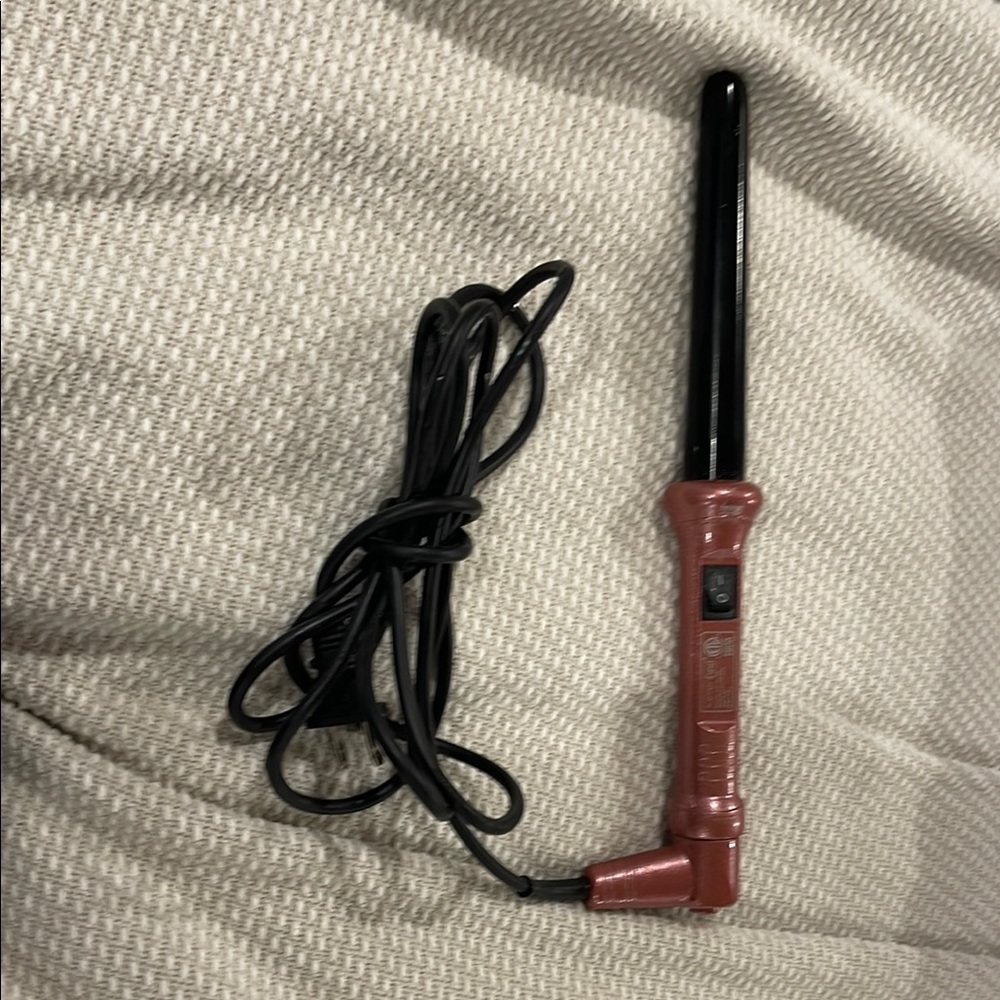Pink and Black Curling Wand